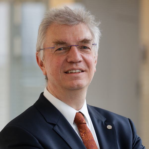 Portrait Matthias Steinmetz